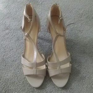 Nine west nude heels